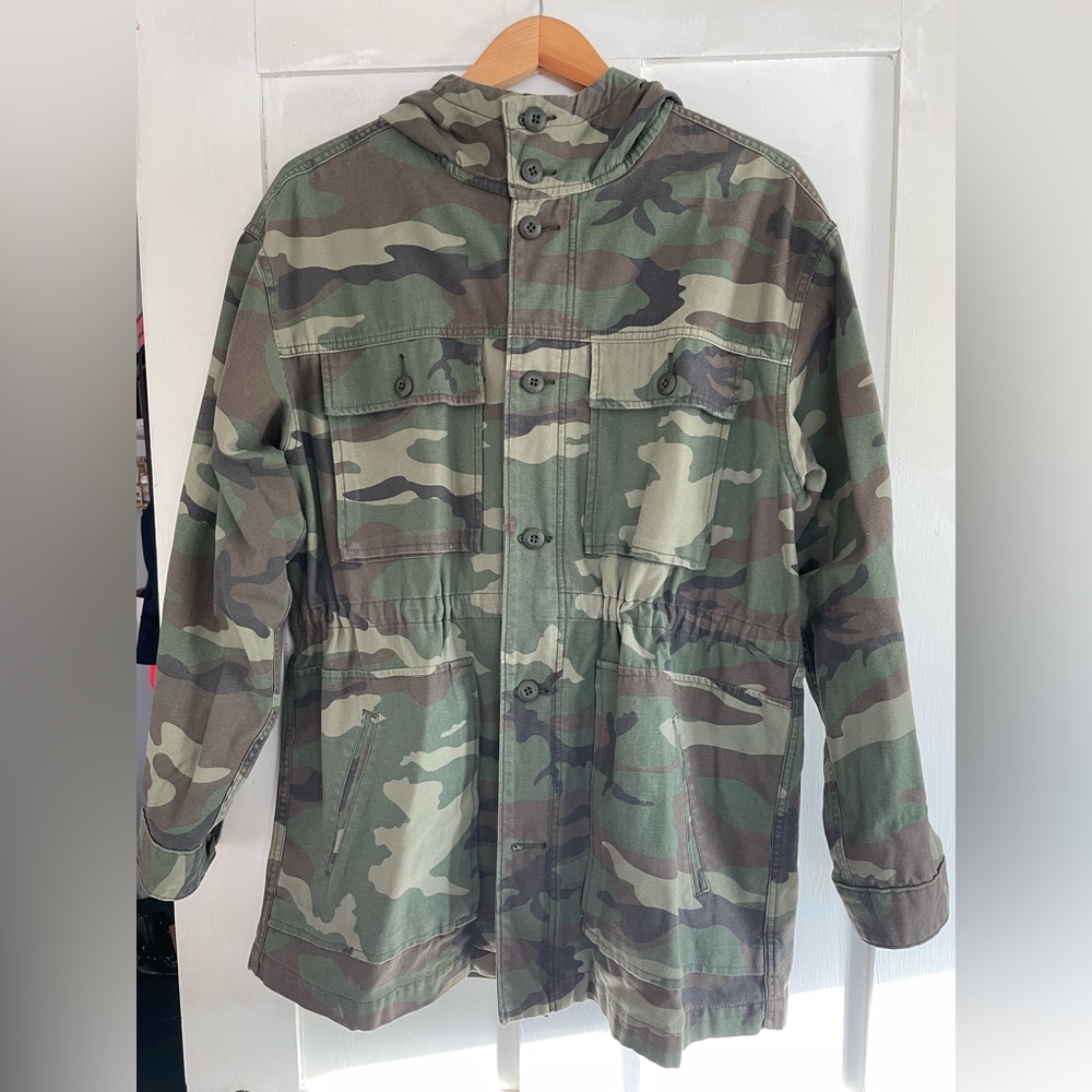 TNA women’s Camo jacket